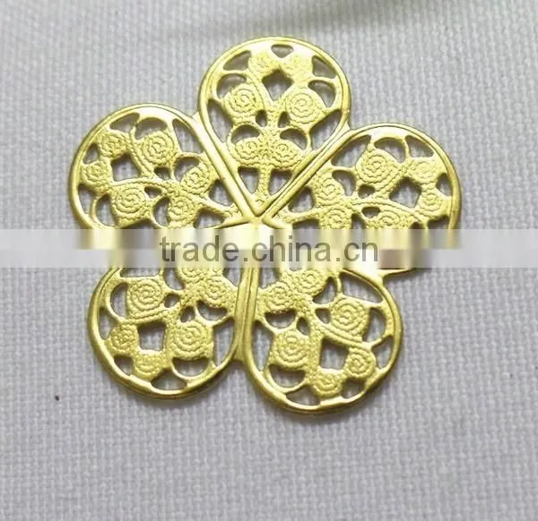Religious Jewelry Finding Brass Flower Cross Jewelry Accessories Hollow Out Metal Cross Garment Accessories photo-6