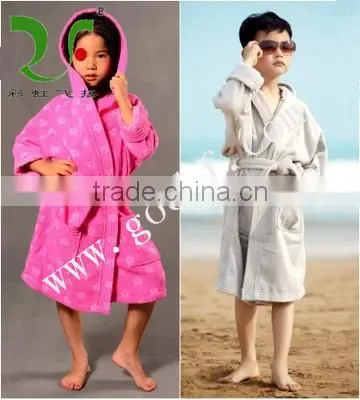 Soft 100% Cotton Pure Color Hooded Bathrobe for Kids photo-5