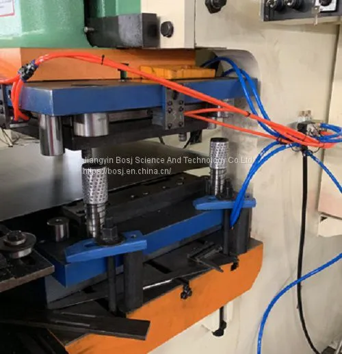 ALUMINIUM ROLL FORMING MACHINE photo-3