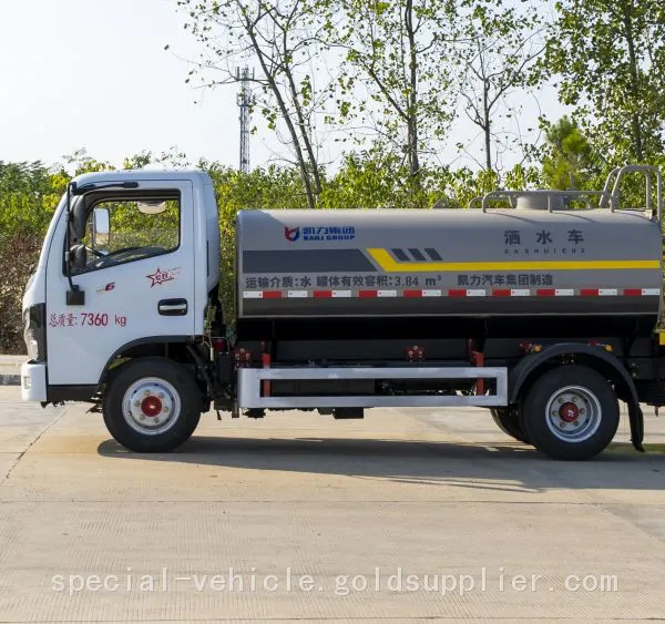 Environmental Spray Dust Removal Vehicle Multi-functional Road Cleaning Greening Water Spreader photo-4