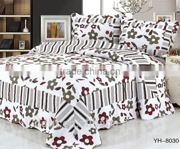 Wine Army Green Flowers & Leaves Patchwork Bedding Sets / Patchwork Quilts