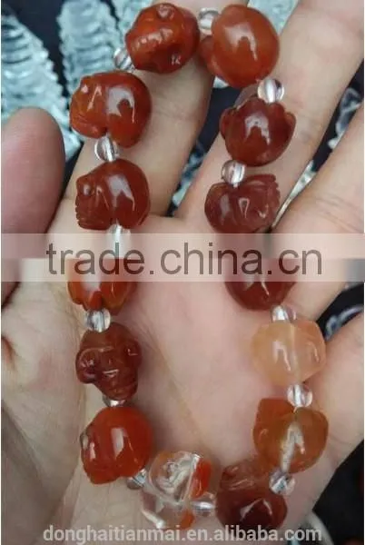 Wholesale Natural Elegent Portable Clear Crystal Carving Skull Bracelet photo-2