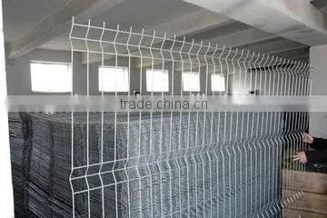 Powder Coated Welded Metal Security Safety Mesh Fence photo-5