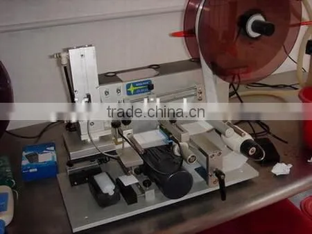 Semi Automatic Bottle Labeling Machine Plane Labeling photo-2