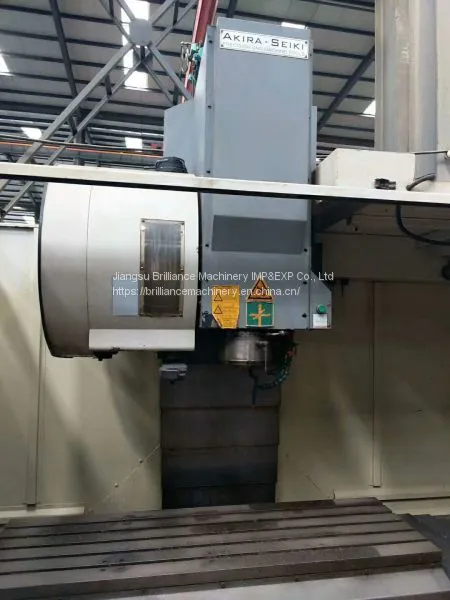 AKIRA SEIKI V5 Vertical Machining Center photo-2