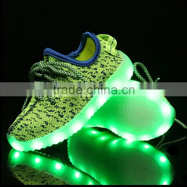 2016 Hot Selling Yeezy Footwear LED Outsole LED Light Up Shoe photo-6
