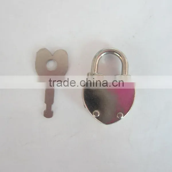 Fashionable Heart Shaped Mini Padlock With Keys For Wholesale Made In China photo-3