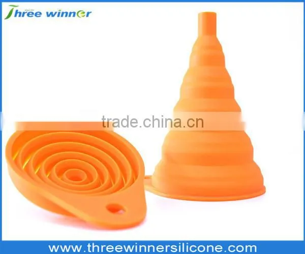 Foldable Silicone Funnel for Kitchen photo-4