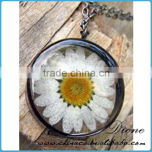 2015 Round 14mm /20mm/25mm Real Dried Flower Resin Cabochon Pendant photo-2