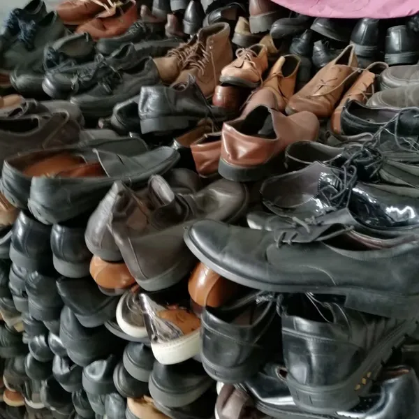 Chaussures Occasion en Gros Sepatu Bekas Zapatos de Segunda Mano Used Shoe Basketball Second Hand Shoes Stock Branded Sneakers photo-2
