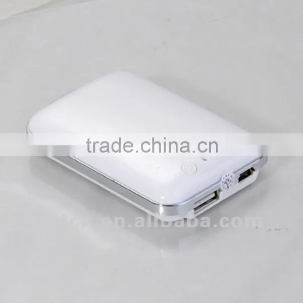 Portable USB Mobile Phone Charger for Mobilephone ,mp3/mp4 Player,PMP,GPS,bluetooth,digital Camera