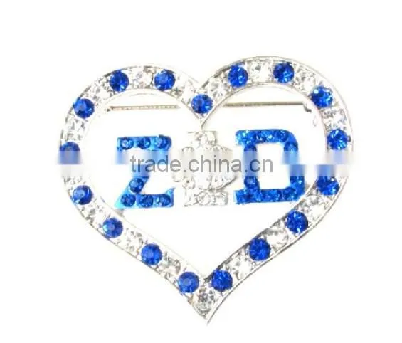 Wholesale Vnistar Zeta Phi Beta Heart Shape Crystal Brooch Girls' Fancy Pin Jewelry in Normal Size High Quality