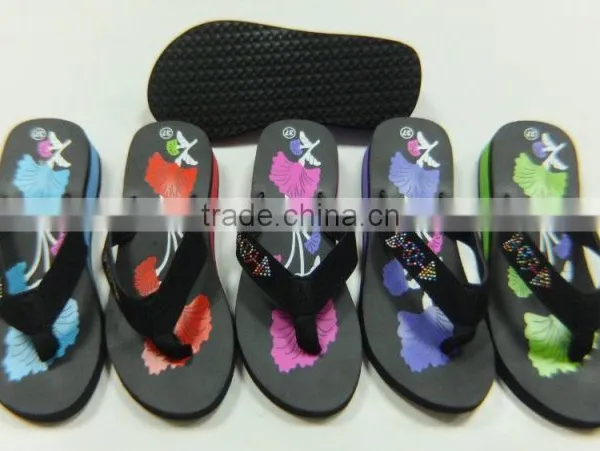 2016 Ladies Fashion Slippers