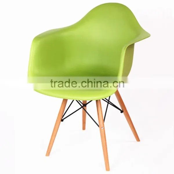 Woodlegs Plastic Dining Arm Chair photo-5