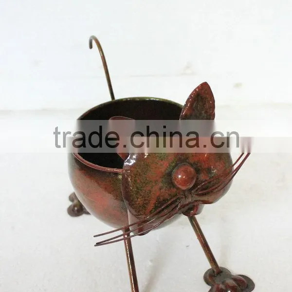 Flower Pot With Animal Decor photo-2