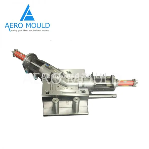Customizable Plastic Injection PPR Pipe Fitting Mould photo-3