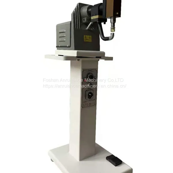Shoe Upper Hammering Machine