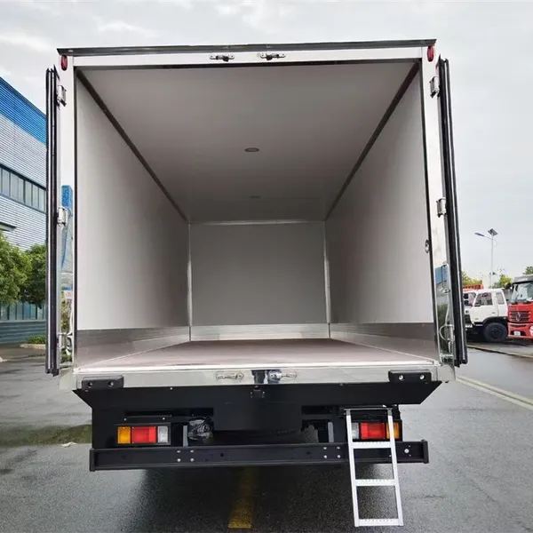 ExportIsuzuKV Aluminum Alloy Refrigerated Truck photo-4