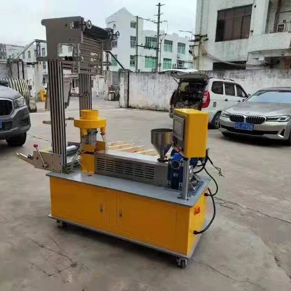 Small Plastic Film Blowing Machine, Lab Blown Film Equipment, Mini Type Blown Film Machine photo-4