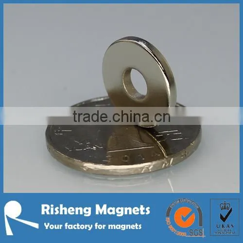 D15 x 2mm With a 5mm Hole Radially Magnet