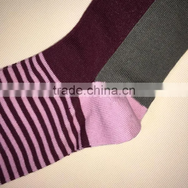R&H Dot Colorful Custom Socks Nylon Compression Socks Sock Manufacturers photo-3
