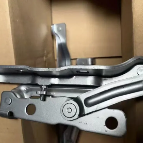 Dongfeng eπ 007 Hood Hinge
