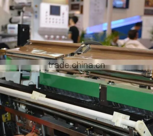 Full Automatic t Shirt Trash Bag Making Machine photo-4