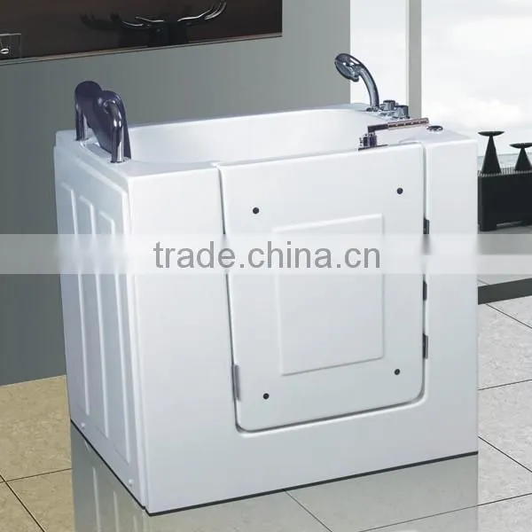 Elderly Walk in Very Small Bathtub