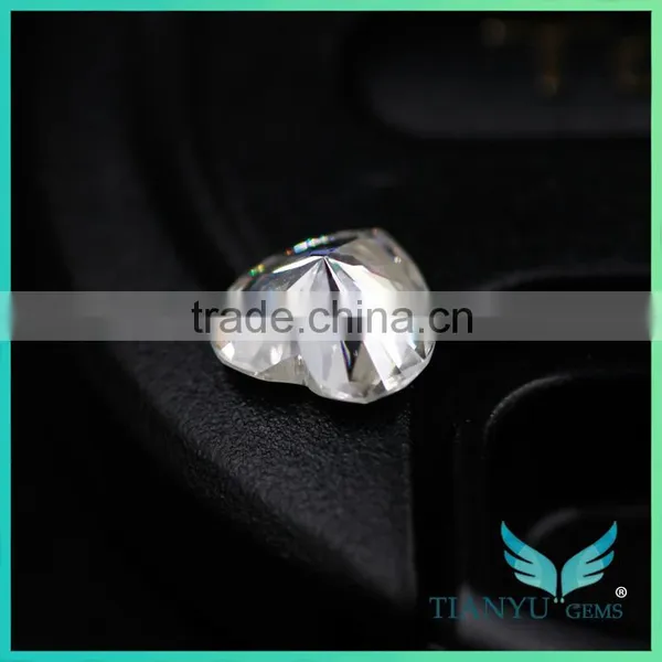 Wholesale 1ct Super White Colorless Heart Shape Faceted Cut China Synthetic Moissanite for Ring photo-4