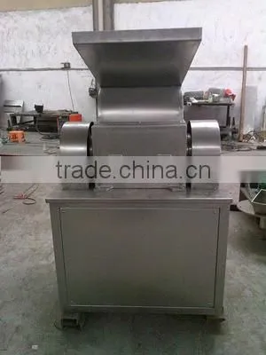 China Popular Best Seller Sheep Bone Strength Crusher,animal Feed Bone Material Crusher,animal Bone Crusher photo-3