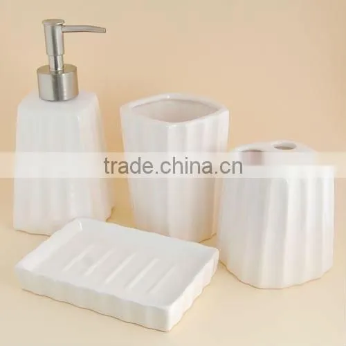 White Ceramic Toilet Accessory photo-2