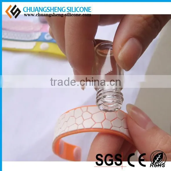 Customer Logo Fluo Silicone Mosquito Repellent Bracelet photo-2