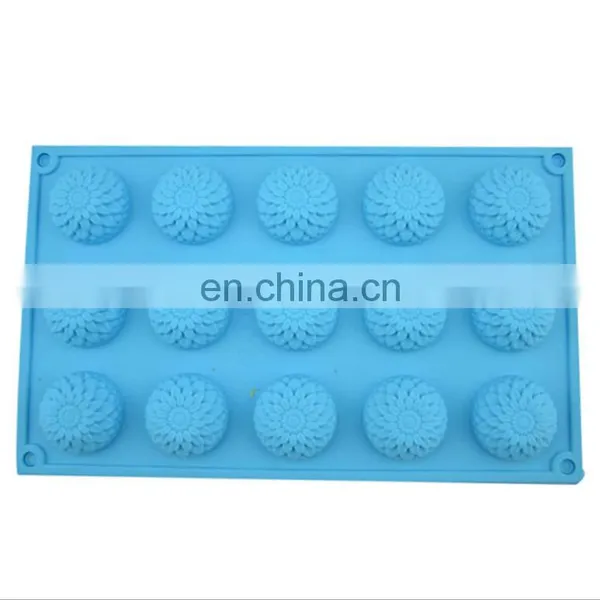 15 Holes DIY Daisy-shaped Ice Cubes and Molds for Cakes, Chocolates and Puddings photo-5