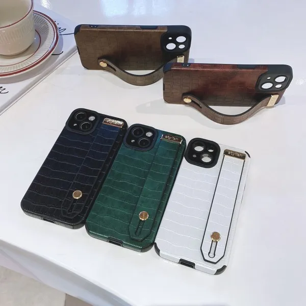 Classic Vintage Crocodile Skin Mobile Cell Phone Case Bracket Wrist Strap Leather For Iphone 7 8P X Xr 11 12 13 14 Pro Max photo-4