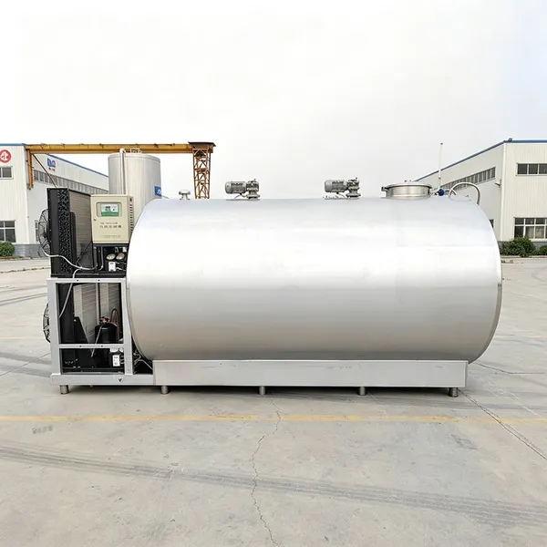 Outdoor Insulated Milk Storage Silo 8000L SUS304 Stainless Steel Low Temperature Refrigeration Tank For Farm Raw Milk