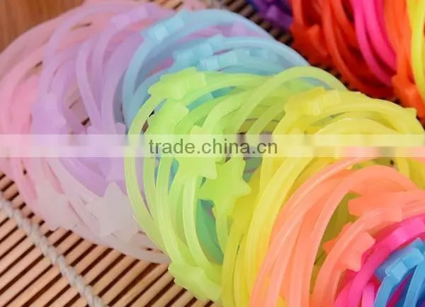 Hot Sale Eco-Friendly Funny Elastic Silicone Bracelet Wristband Cheap Price photo-4