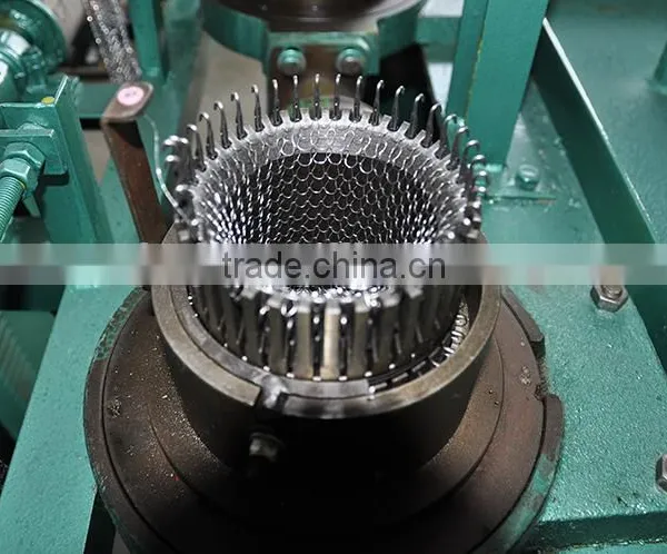 Double-cylinder With Automatic Cut Mesh Steel Scourer Machine photo-5