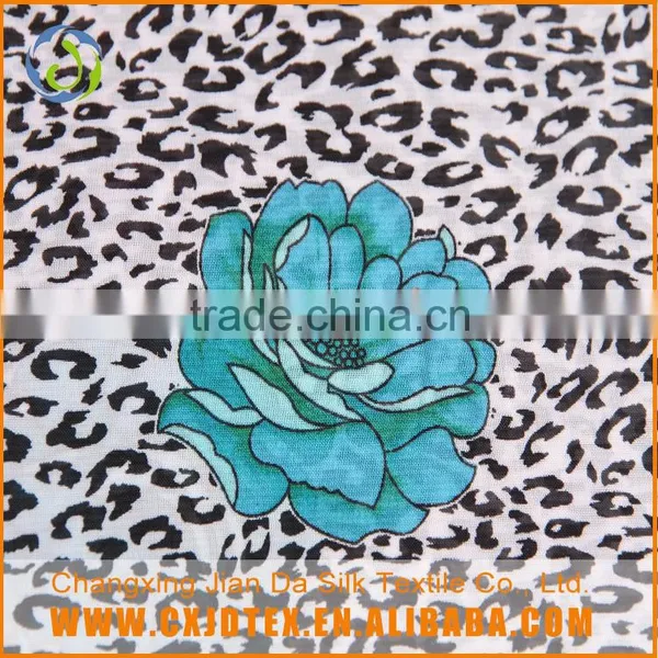 Best Quality Wholesale Fashion Digital Printing Fabric Chiffon photo-2