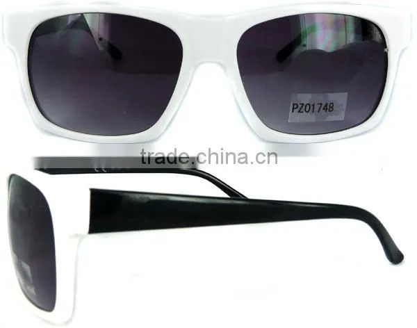Wholesale PC Plastic Fashion Sunglasses