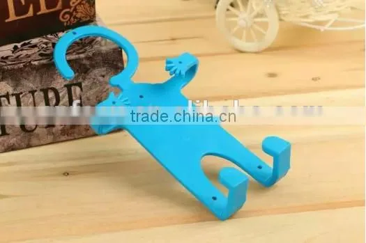 High Quality Multifunctional Hanging Mobile Phone Charging Holder photo-5