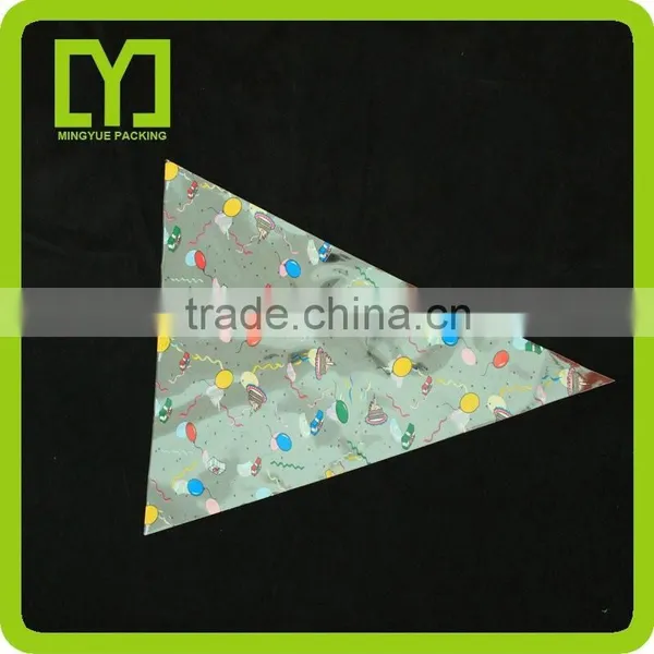 China YiWu Promotion Wholesale Triangle Plastic Bags,Beautiful Triangle Have Printing