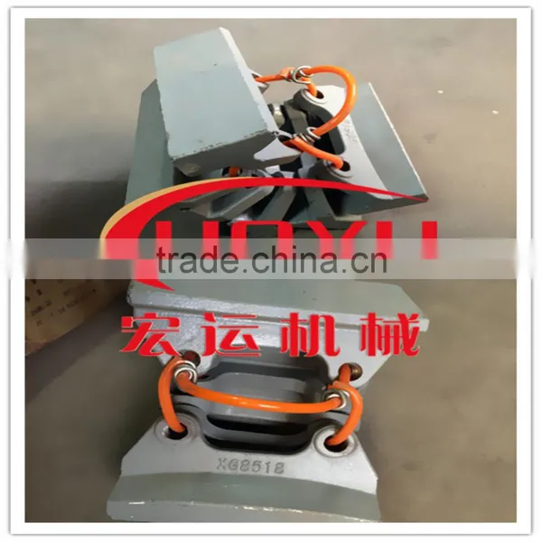 OEM Refractory Materials Ore Crushing Machine Sand Making Machine for Sale photo-5