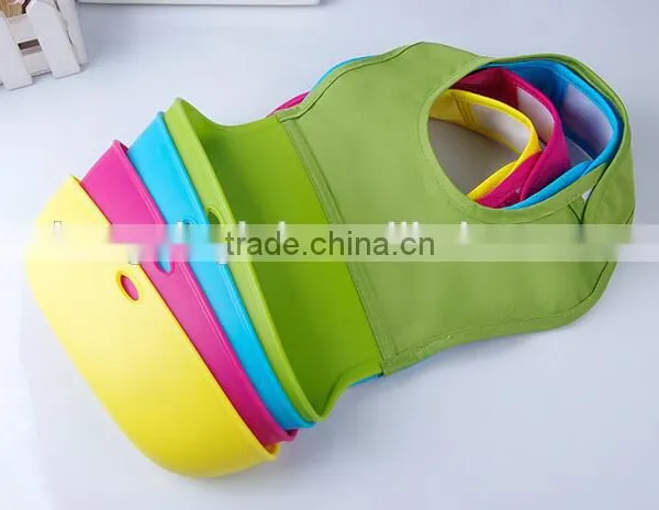 Silicone Roll Up Bib With Comfort-Fit Fabric Neck photo-2