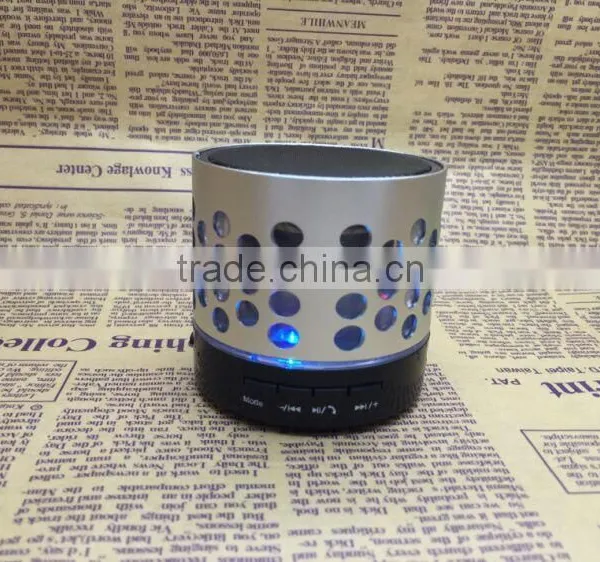 Round Hole Wireless Small Mobile Phone Bluetooth Speakers Subwoofer TF Card Speaker Hands-free Speaker With LED FM photo-4