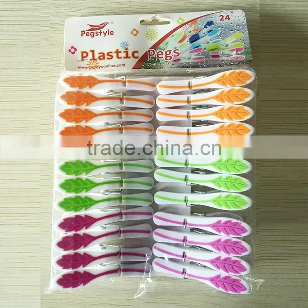 Maple Leaf Pattern Plastic Clothespins Laundry Clips Soft Grip Pegs Clothes Line Clips photo-2