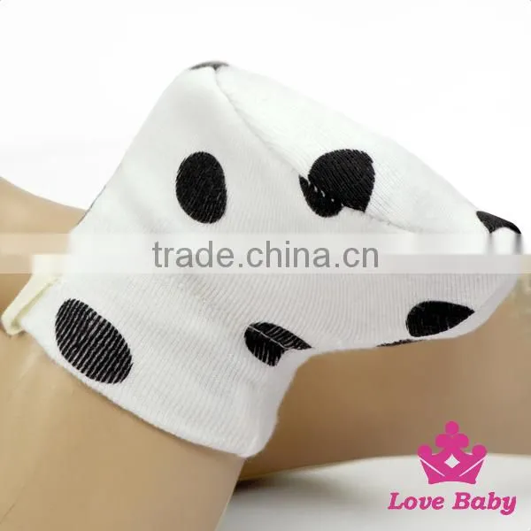 Adorable Unisex Newborn Baby Gift Sets Dot Pattern Cotton Fabric Infant Beanie Hat Cap photo-6