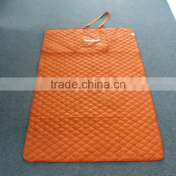 Polyester Quilt Attached With Easy Carry Waterproof and Sandproof Handy Tote Picnic Blanket Foldable Outdoor Beach Camping Mat photo-3