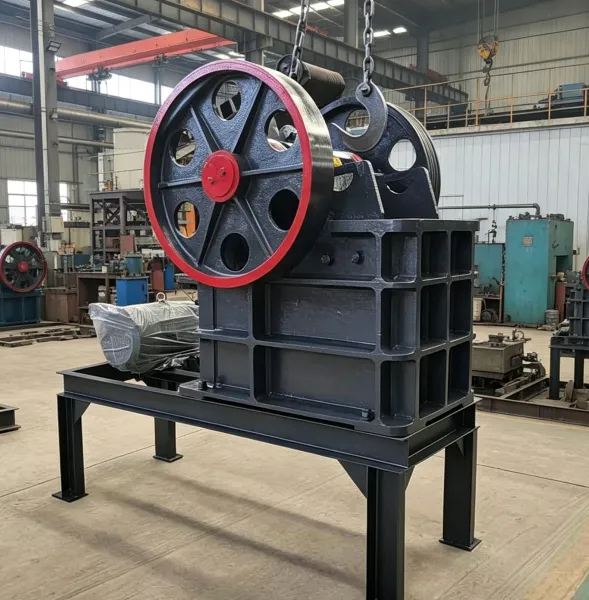 Mobile Jaw Crusher, Small Diesel Engine Jaw Crusher, Jaw Crusher With Screen Mesh photo-5