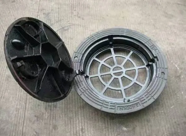 Corrosion-Resistant Ductile Iron Manhole Covers Model 13 for Road Rainwater and Sewage Drainage photo-3