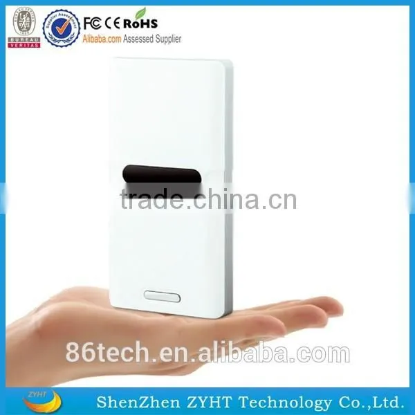 Wholesale White 20000mah Universal Power Bank photo-3